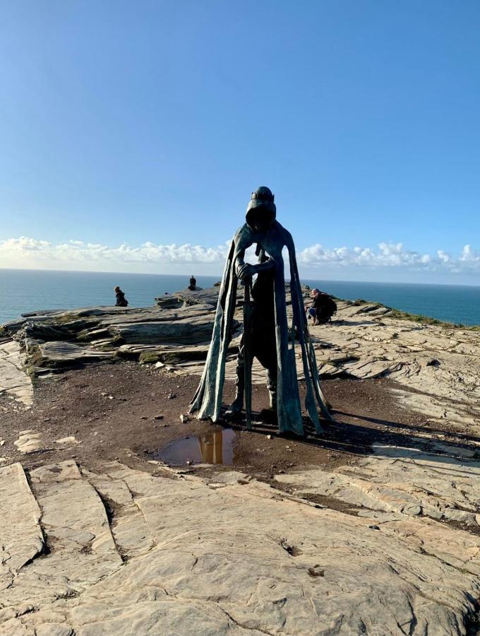 Dolphins Backpackers Albergue Tintagel Exterior foto